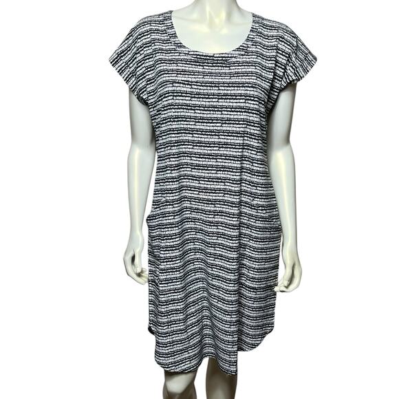 T by Talbots Black & White Striped Short Sleeve Casual Dress with Pockets Size M - Picture 1 of 8